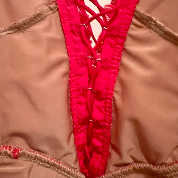 Every day is Valentine’s Day in this red lace  dress by For Love and Lemons - Picture 5 of 6